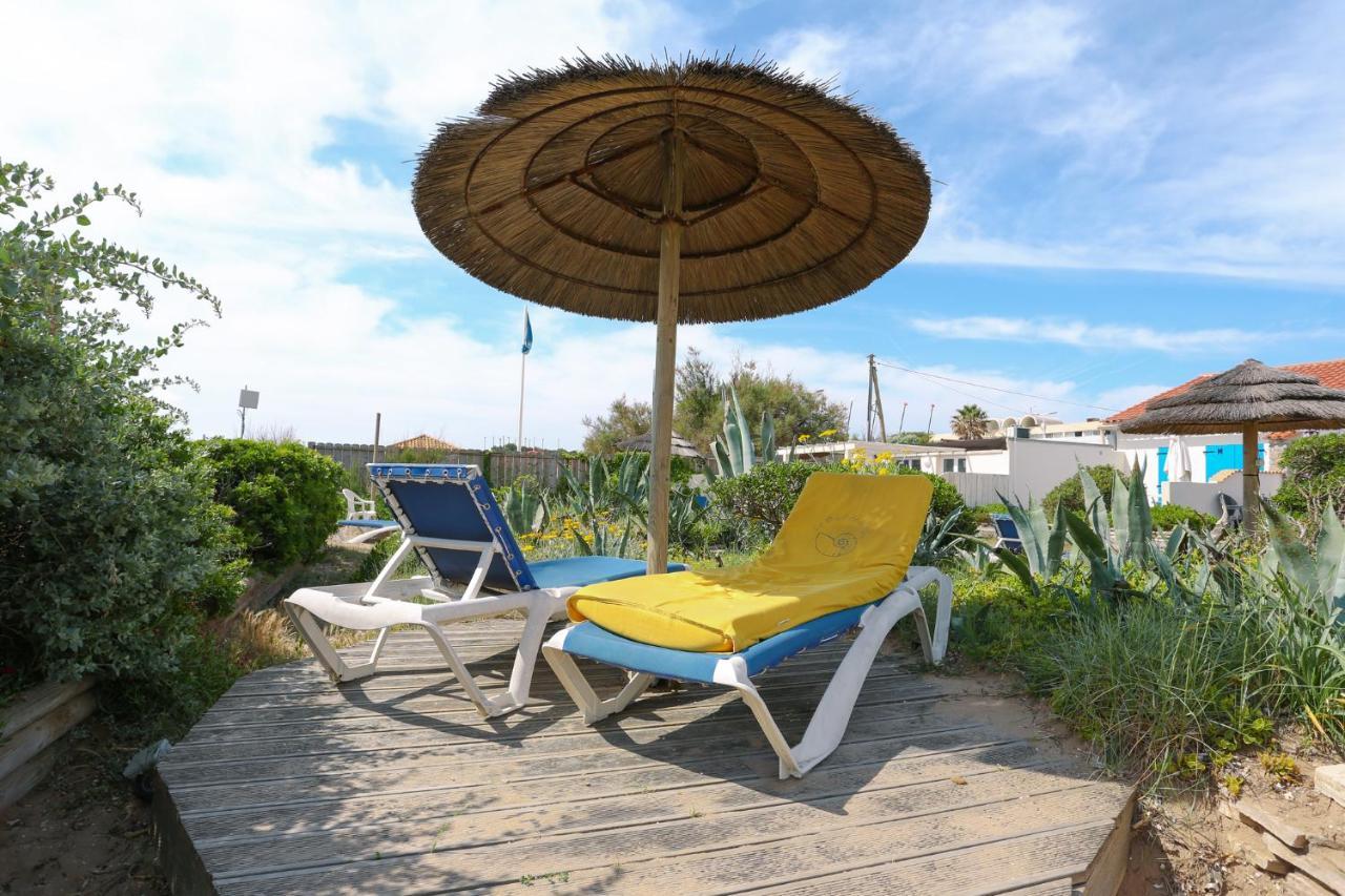 Appartements Acces Prive Plage De La Bergerie Hyères Exterior foto