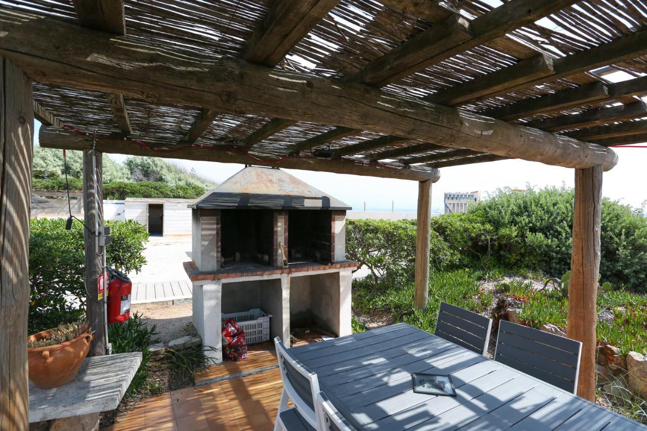 Appartements Acces Prive Plage De La Bergerie Hyères Exterior foto